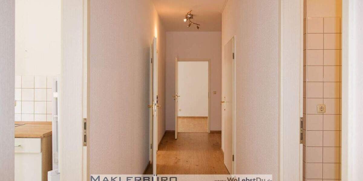Etagenwohnung Greiz Irchwitz - 3 Zimmer, 77 m&sup2;, 382&euro; | Angebot:25666816