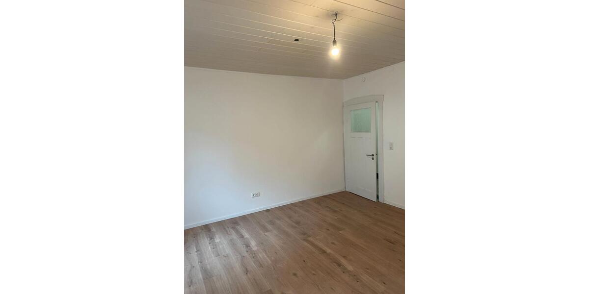 Hochparterre Dillingen (Saar) - 2 Zimmer, 65 m&sup2;, 630&euro; | Angebot:26532850