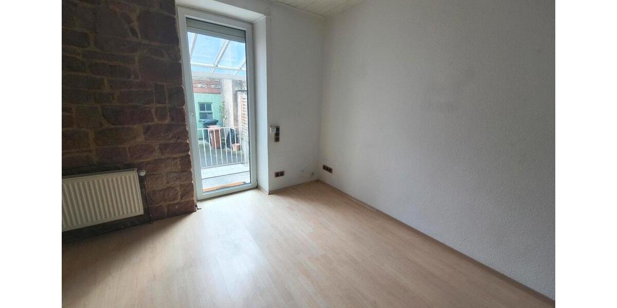 Erdgeschoßwohnung Neustadt an der Weinstraße - 3 Zimmer, 90 m&sup2;, 750&euro; | Angebot:25516759