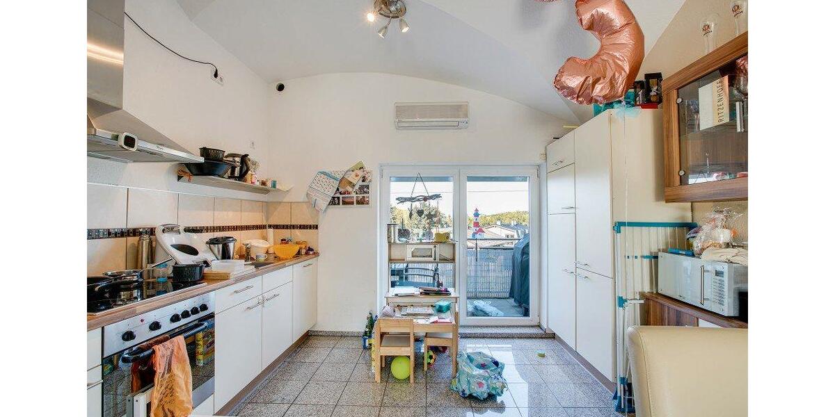 Dachgeschoßwohnung Herzogenrath - 3 Zimmer, 85 m&sup2;, 790&euro; | Angebot:26003664