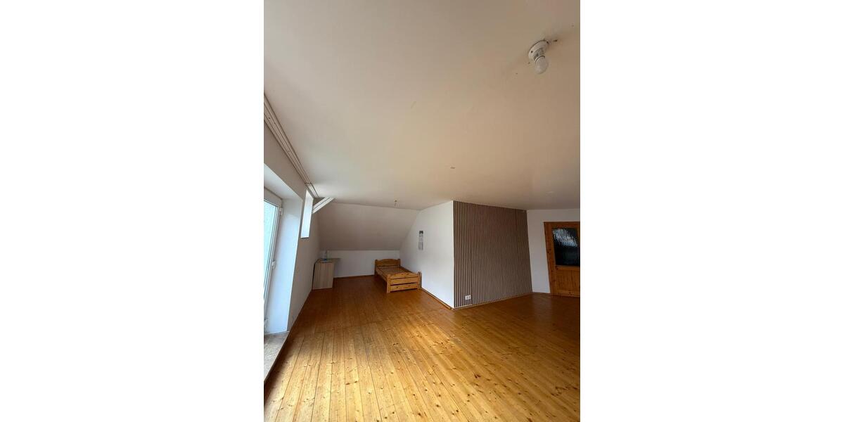 Etagenwohnung Künzelsau - 4 Zimmer, 101 m&sup2;, 1.200&euro; | Angebot:26346461