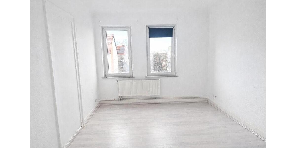 Dachgeschoßwohnung Hannover Herrenhausen-Stöcken - 4 Zimmer, 90 m&sup2;, 900&euro; | Angebot:25904601