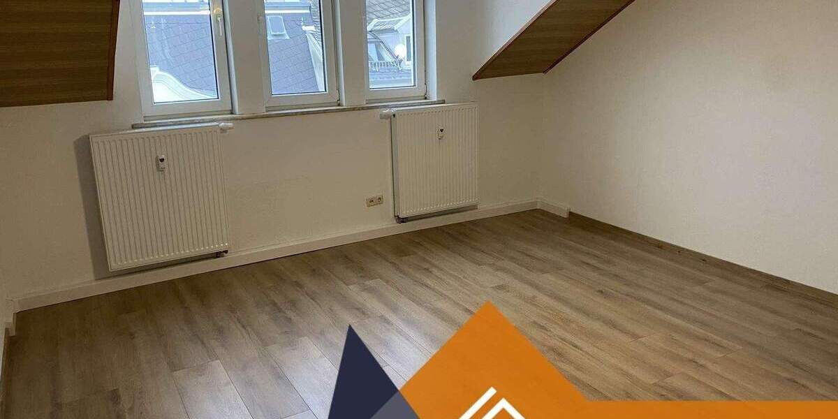 Etagenwohnung Oelsnitz/Vogtl. Oelsnitz - 4 Zimmer, 102 m&sup2;, 520&euro; | Angebot:25689909
