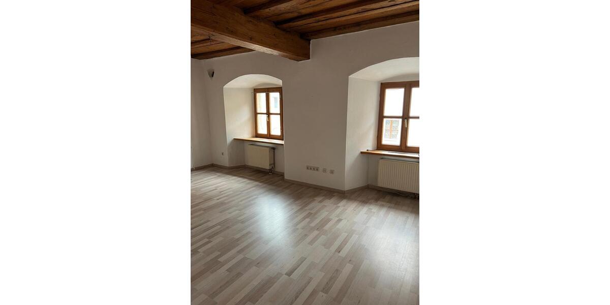 Etagenwohnung Nabburg - 2 Zimmer, 85 m&sup2;, 840&euro; | Angebot:23908251