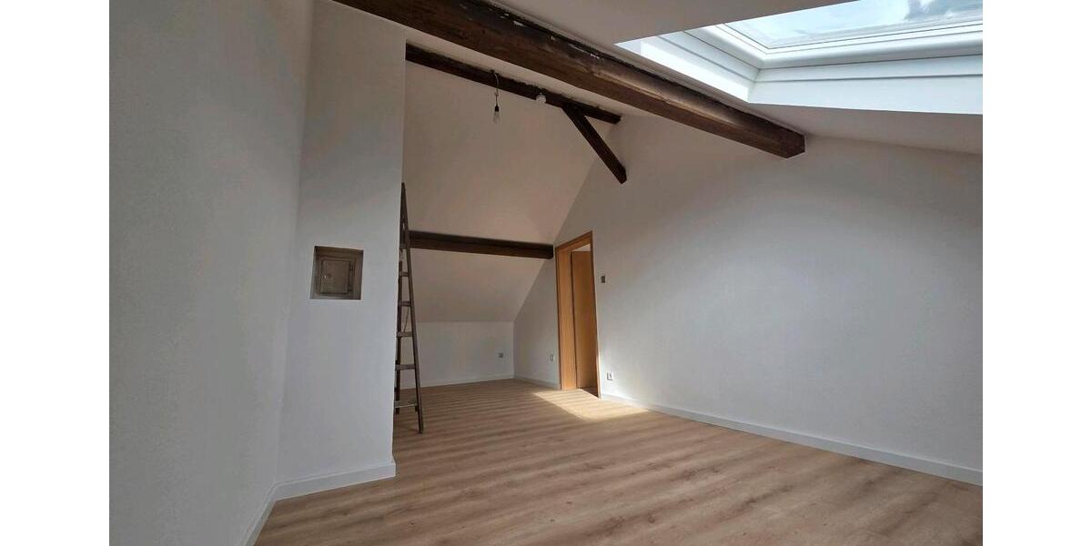 Dachgeschoßwohnung Nalbach - 2 Zimmer, 50 m&sup2;, 500&euro; | Angebot:25549562