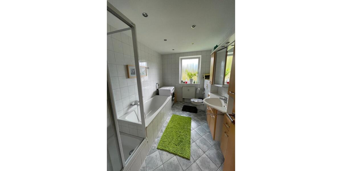 Etagenwohnung Ilmenau - 3 Zimmer, 76 m&sup2;, 684&euro; | Angebot:26051114