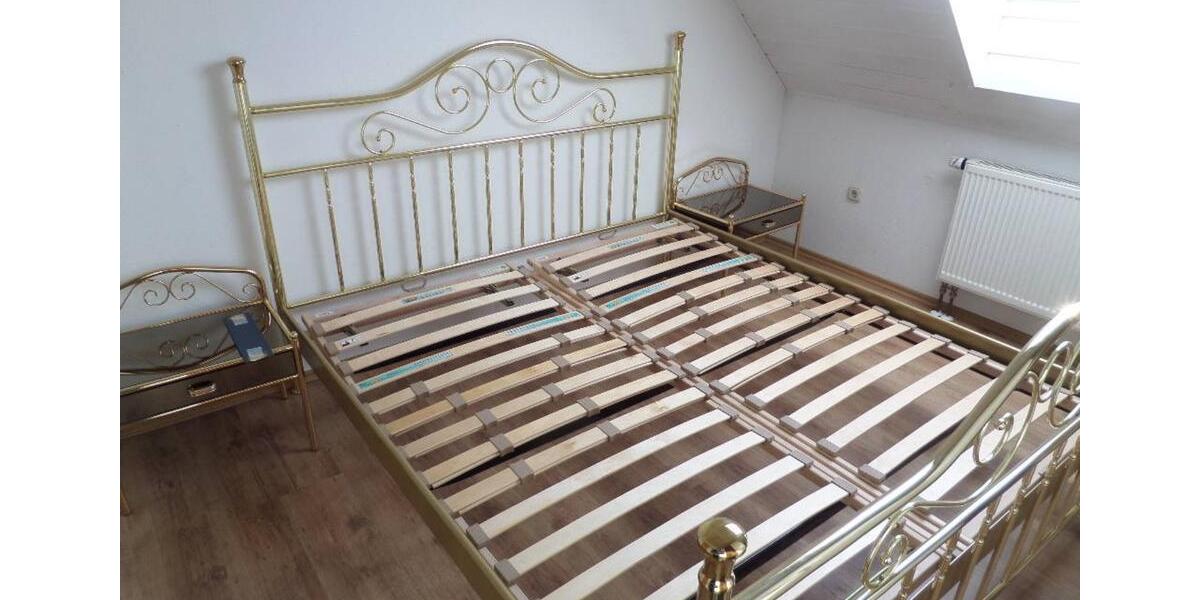 Dachgeschoßwohnung Windischeschenbach - 1 Zimmer, 51 m&sup2;, 390&euro; | Angebot:24750810