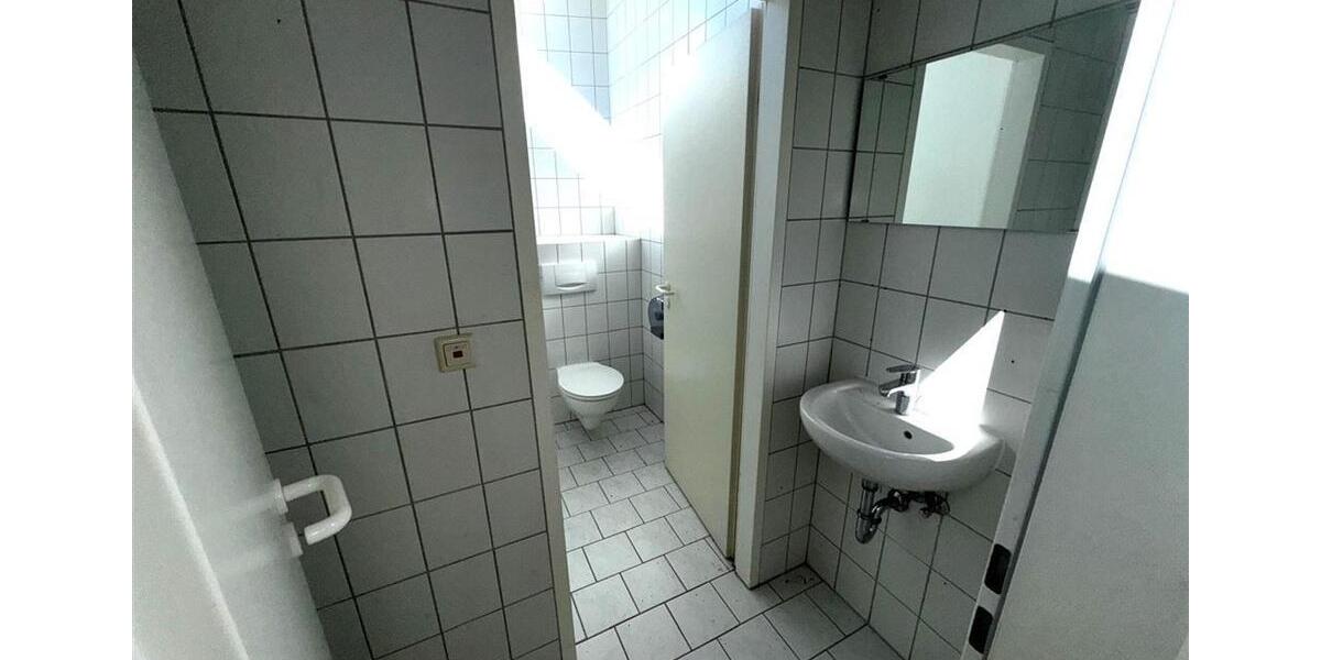 Gewerbeobjekt Kabelsketal - 1.990&euro; | Angebot:25350221