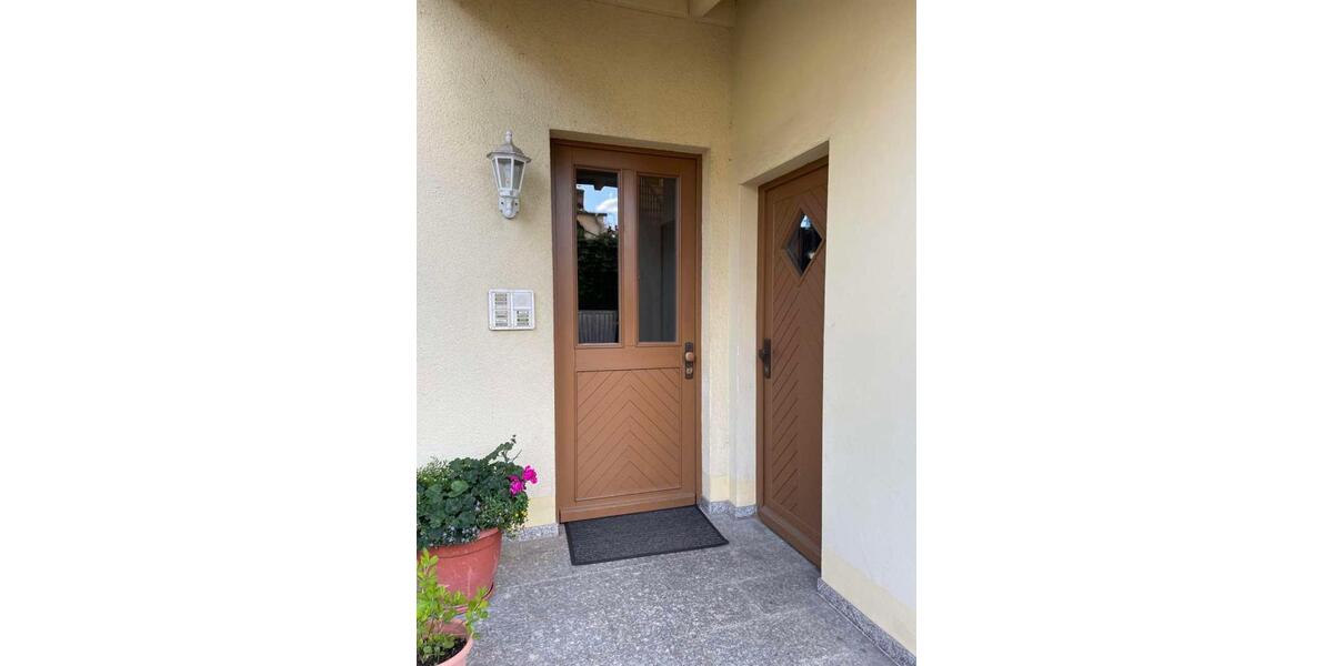 Dachgeschoßwohnung Bernburg (Saale) - 3 Zimmer, 67 m&sup2;, 450&euro; | Angebot:24378368