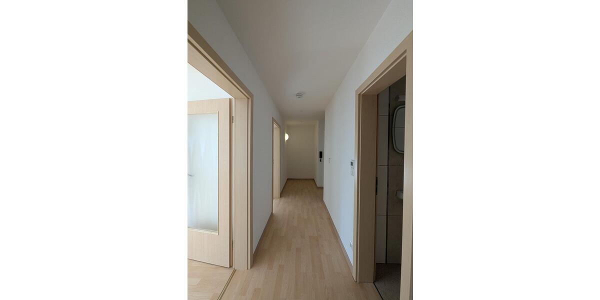 Erdgeschoßwohnung Calw - 3 Zimmer, 72 m&sup2;, 800&euro; | Angebot:26557845