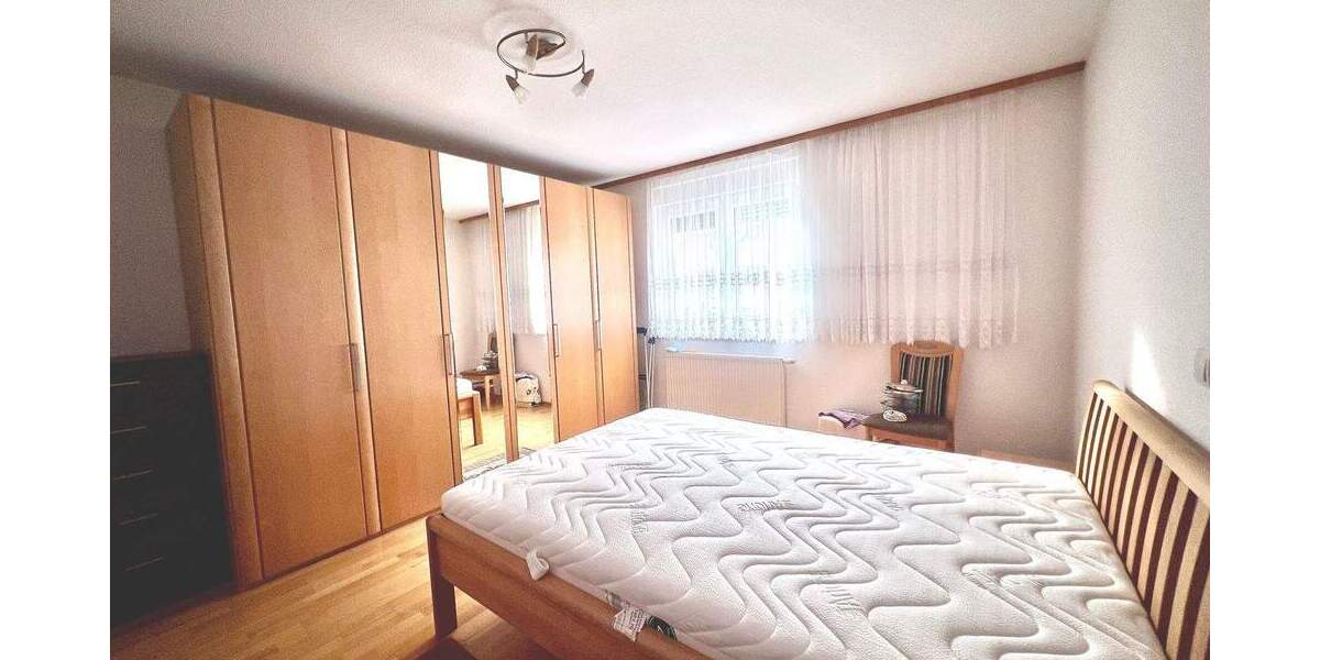 Etagenwohnung Mannheim Lindenhof - 3 Zimmer, 81 m&sup2;, 1.200&euro; | Angebot:25705001