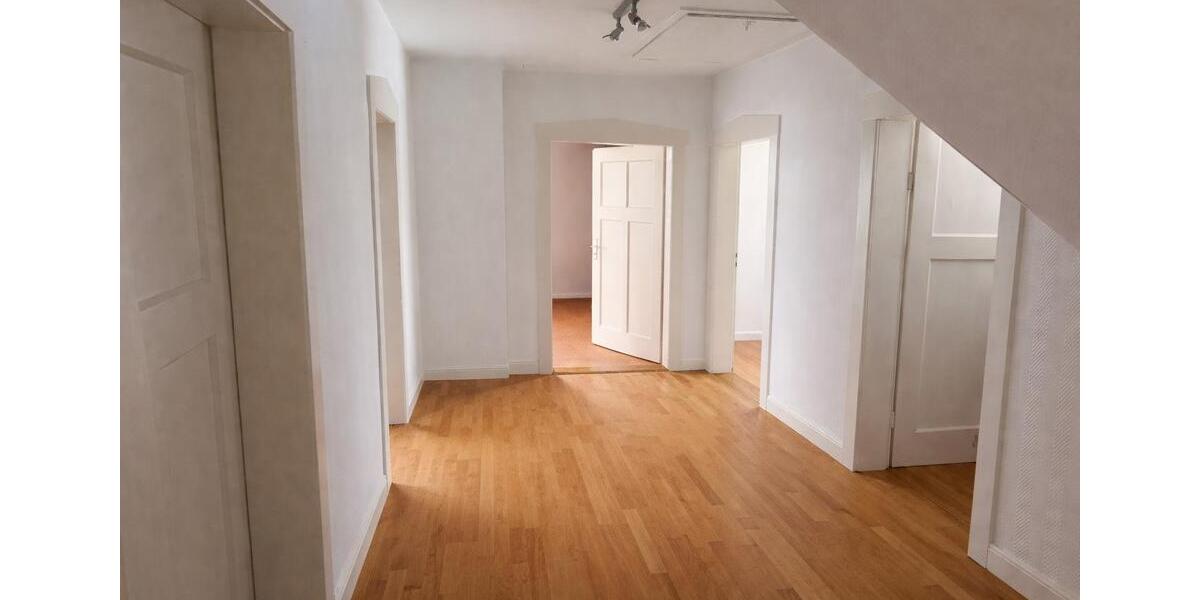 Dachgeschoßwohnung Bad Salzdetfurth - 3 Zimmer, 70 m&sup2;, 520&euro; | Angebot:25105459