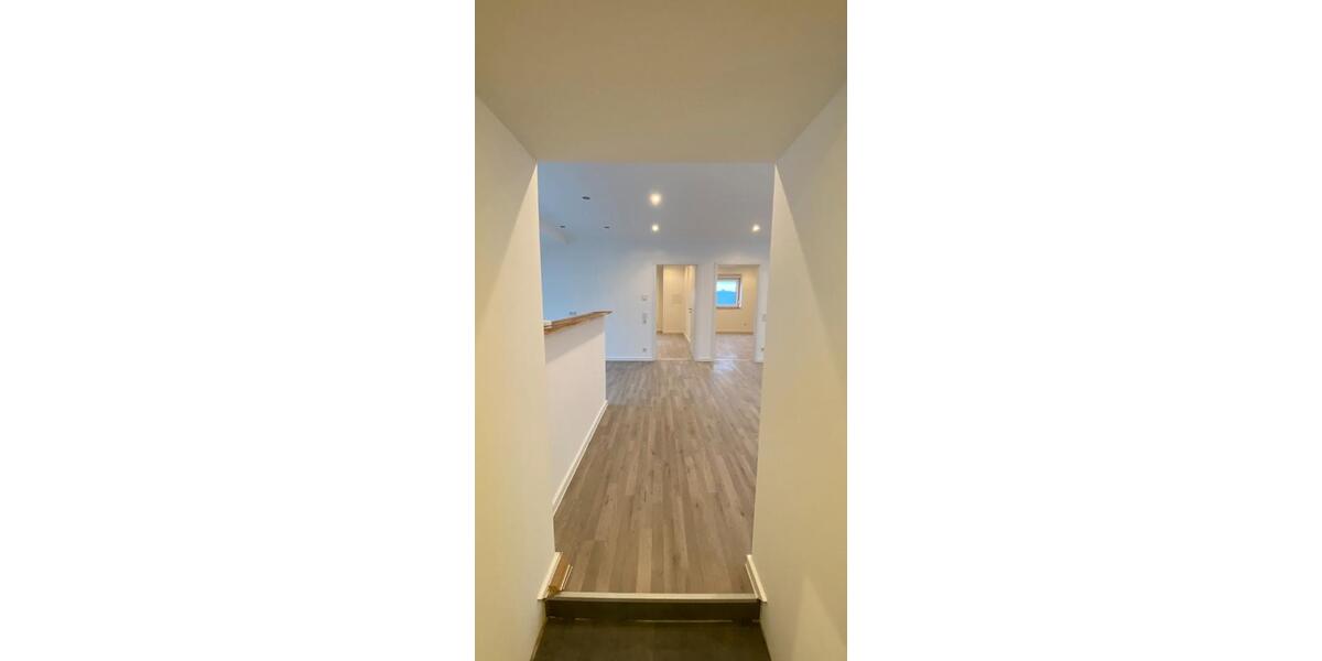 Dachgeschoßwohnung Heusweiler - 3 Zimmer, 88 m&sup2;, 790&euro; | Angebot:26538704