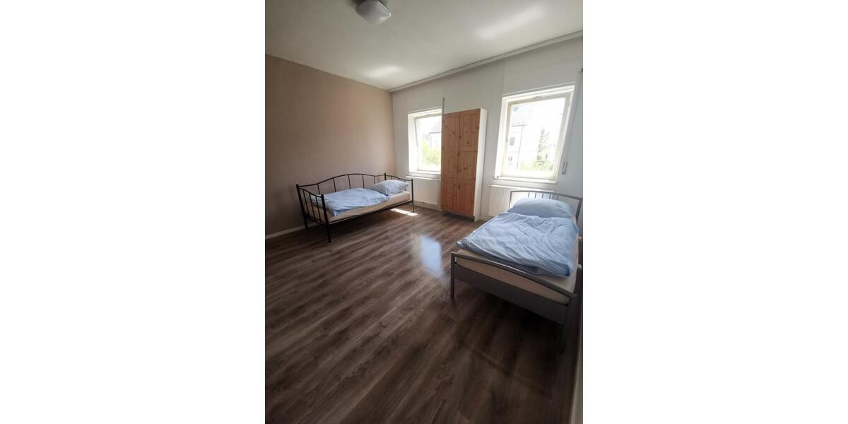 Wohnen auf Zeit Mindelheim - 5 Zimmer, 135 m&sup2;, 4.000&euro; | Angebot:25921051