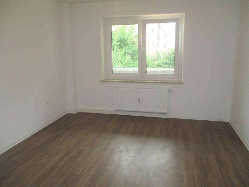 Renovierte 3 - Zimmer Wohnung mit Balkon in Stadtlage!