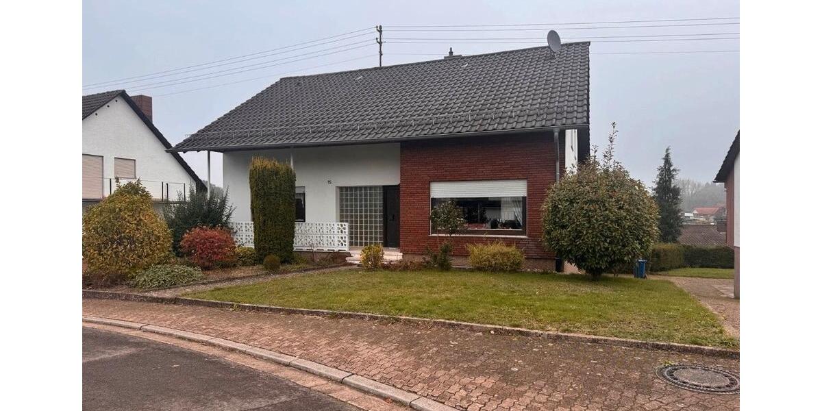 Etagenwohnung Beckingen - 3 Zimmer, 100 m&sup2;, 900&euro; | Angebot:24803685