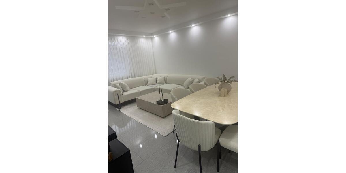 Etagenwohnung Solingen Wald - 3 Zimmer, 69 m&sup2;, 900&euro; | Angebot:25253350