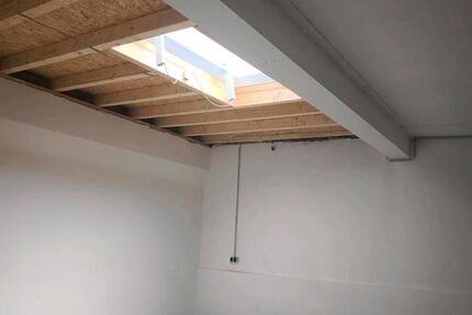 Werkstatt Halle Atelier Motorrad Werkstatt Esslingen Zentrum zimmer