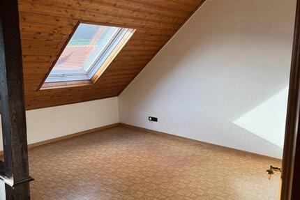 Wohnung Marburg - 3 Zimmer, 80 m&sup2;, 380&euro; | Angebot:24703221