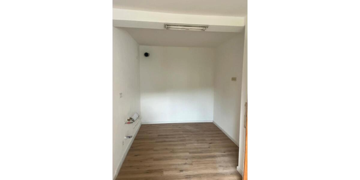 Etagenwohnung Neckartenzlingen - 4 Zimmer, 112 m&sup2;, 1.400&euro; | Angebot:26692449
