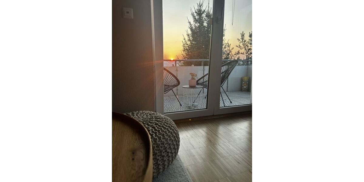 Sonnige 3,5 Z., Balkon, Küche, Diele, Bad, Gäste Bad. HWR. EGre - 3.5 Plettenberg | Angebot:25931702