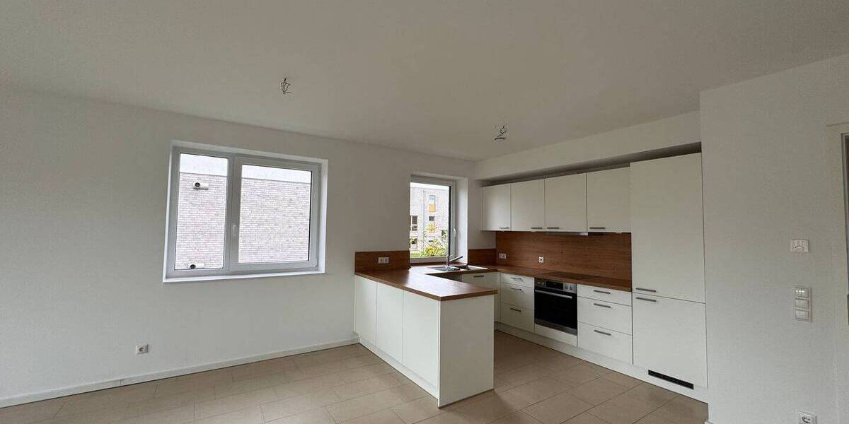 Etagenwohnung Wedel - 3 Zimmer, 93 m&sup2;, 1.442&euro; | Angebot:26673564