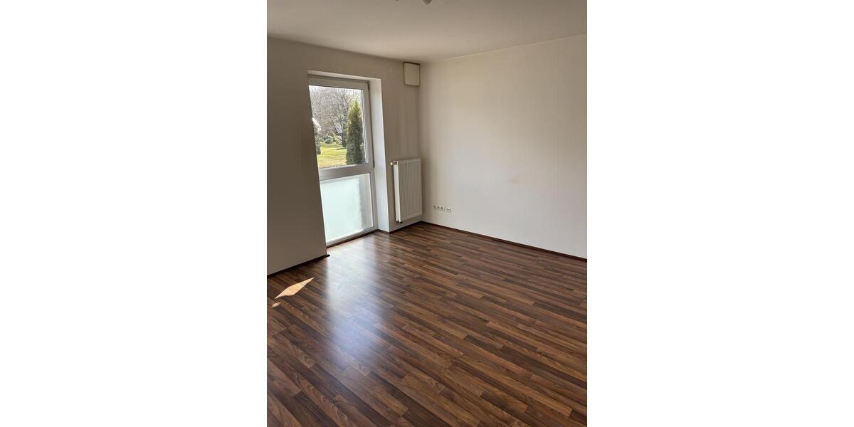 Erdgeschoßwohnung Hamburg Eimsbüttel - 3 Zimmer, 82 m&sup2;, 1.100&euro; | Angebot:26048671