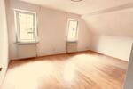 Dachgeschoßwohnung Finnentrop - 3 Zimmer, 80 m&sup2;, 600&euro; | Angebot:26611429