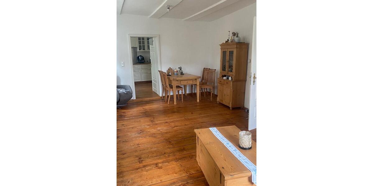 Hochparterre Rotenburg an der Fulda - 4.5 Zimmer, 130 m&sup2;, 1.100&euro; | Angebot:26632459