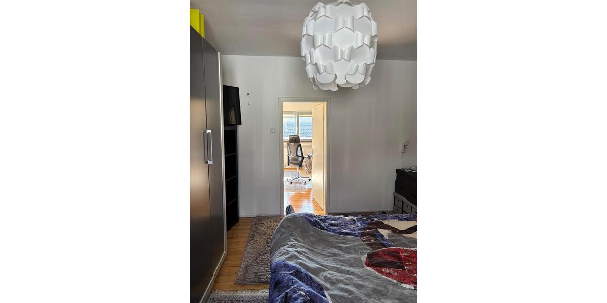 Etagenwohnung Wiesbaden Mainz-Amöneburg - 3 Zimmer, 60 m&sup2;, 1.200&euro; | Angebot:26625719