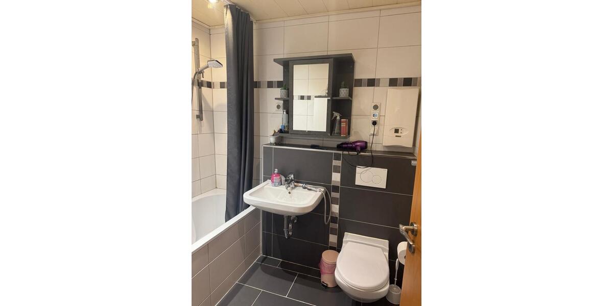 Etagenwohnung Salzgitter Ortschaft Ost - 3 Zimmer, 85 m&sup2;, 800&euro; | Angebot:26415001