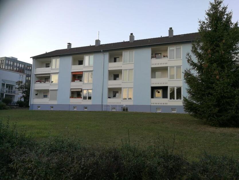 Schöne 2-Zimmer Wohnung teilmobiliert zu vermieten