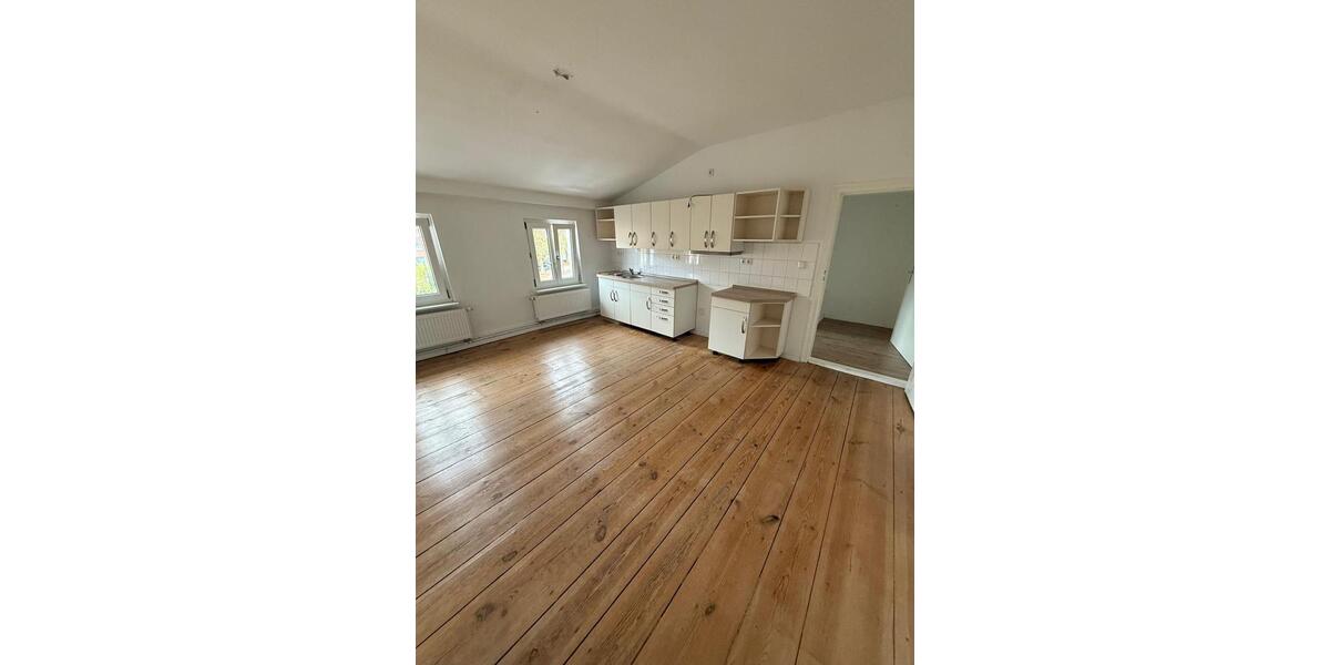 Dachgeschoßwohnung Strausberg - 3 Zimmer, 78 m&sup2;, 1.000&euro; | Angebot:25234196