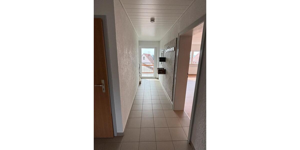 Etagenwohnung Absberg - 5 Zimmer, 106 m&sup2;, 840&euro; | Angebot:26040551
