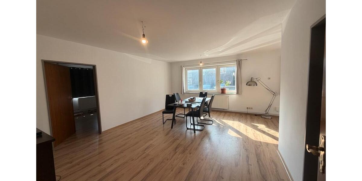 Erdgeschoßwohnung Lübeck Sankt Lorenz Nord - 5 Zimmer, 110 m&sup2;, 2.300&euro; | Angebot:25437021