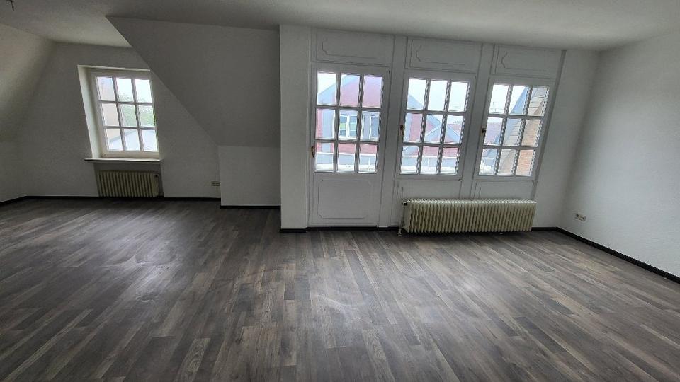 Dachgeschoßwohnung Herford - 3 Zimmer, 96 m&sup2;, 590&euro; | Angebot:26444030