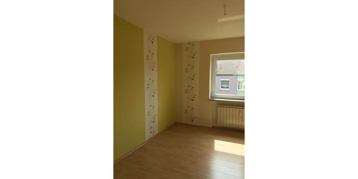 Etagenwohnung Feuchtwangen - 3 Zimmer, 74 m&sup2;, 740&euro; | Angebot:25292368