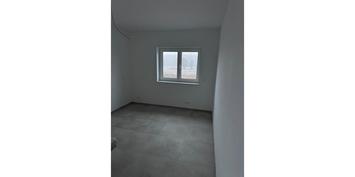 Doppelhaushälfte Bergen - 8 Zimmer, 144 m&sup2;, 1.400&euro; | Angebot:24663179