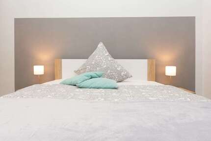 Wohnen auf Zeit in Duisburg 1.300 € 2 zimmer