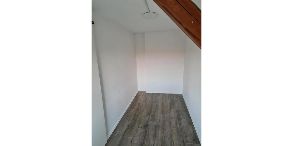 Dachgeschoßwohnung Köthen (Anhalt) - 3 Zimmer, 66 m&sup2;, 540&euro; | Angebot:25894828