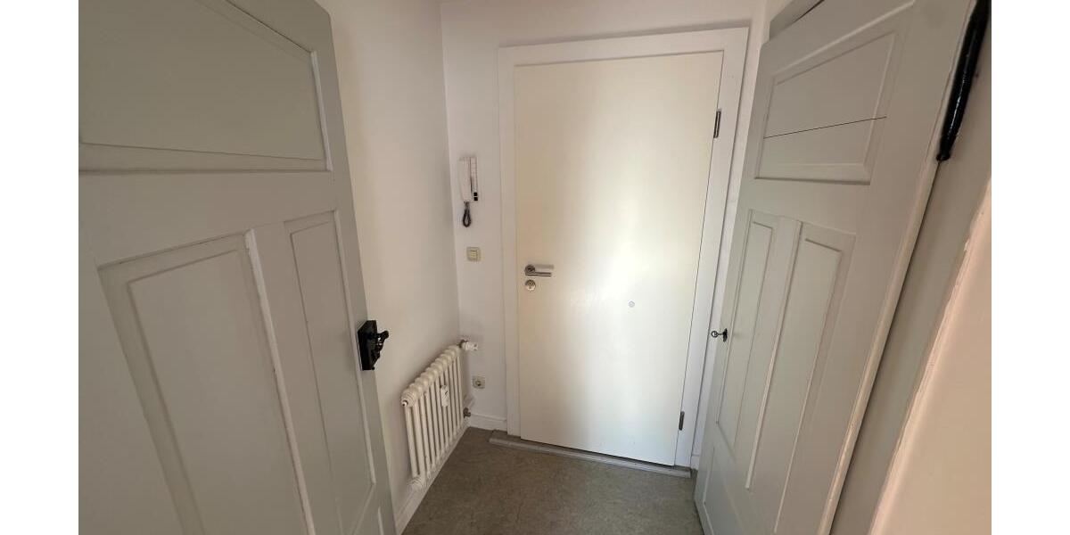 Möblierte 1-Raum Atelierwohnung mit Echtholzboden im ruhigen Hinterhaus - Etagenwohnung Gera Pforten | Angebot:26232900