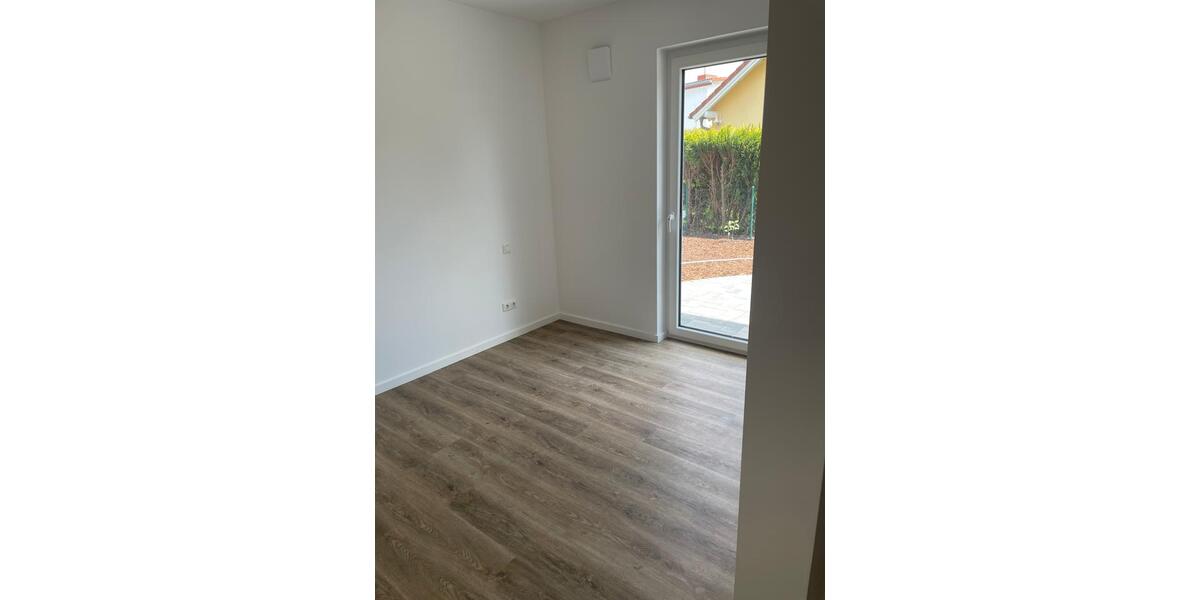 Erdgeschoßwohnung Erkner - 2 Zimmer, 84 m&sup2;, 1.350&euro; | Angebot:19041938