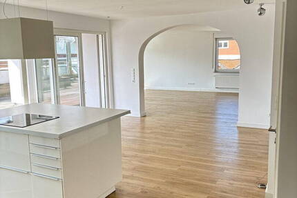 Wohnung Delligsen - 3 Zimmer, 154 m&sup2;, 1.120&euro; | Angebot:26377056