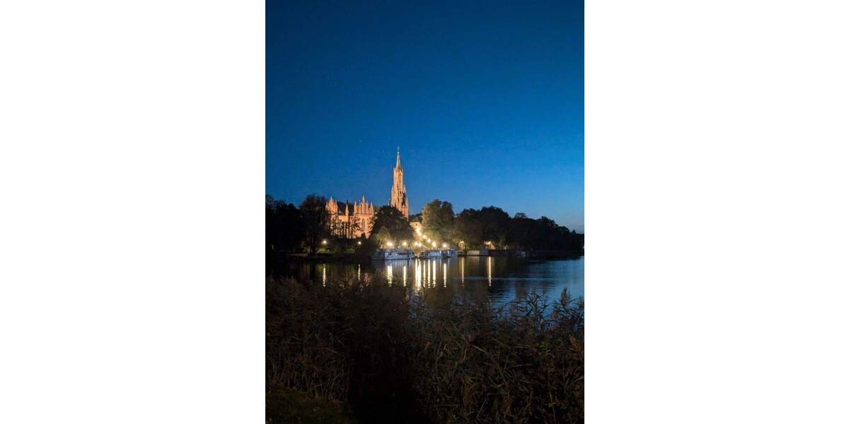 Etagenwohnung Malchow - 3 Zimmer, 200 m&sup2;, 1.250&euro; | Angebot:25707569