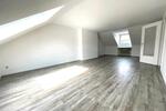 Dachgeschoßwohnung Heiligenhaus - 2.5 Zimmer, 49 m&sup2;, 570&euro; | Angebot:26606763