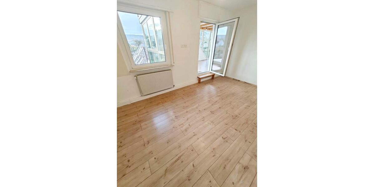 Etagenwohnung Malsch - 3 Zimmer, 100 m&sup2;, 850&euro; | Angebot:23834914