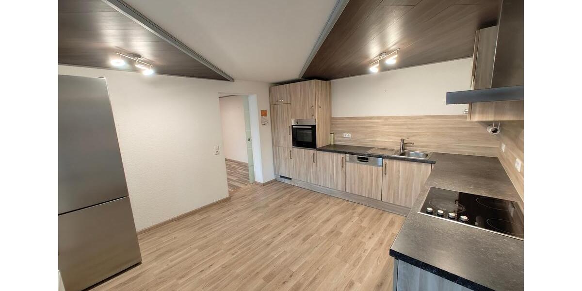 Erdgeschoßwohnung Geislingen - 2.5 Zimmer, 87 m&sup2;, 850&euro; | Angebot:26415051