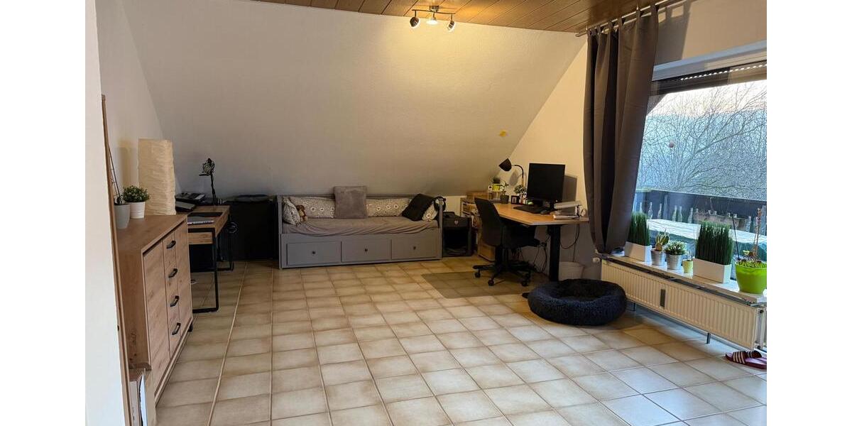 Etagenwohnung Niedenstein - 4 Zimmer, 120 m&sup2;, 936&euro; | Angebot:26690843