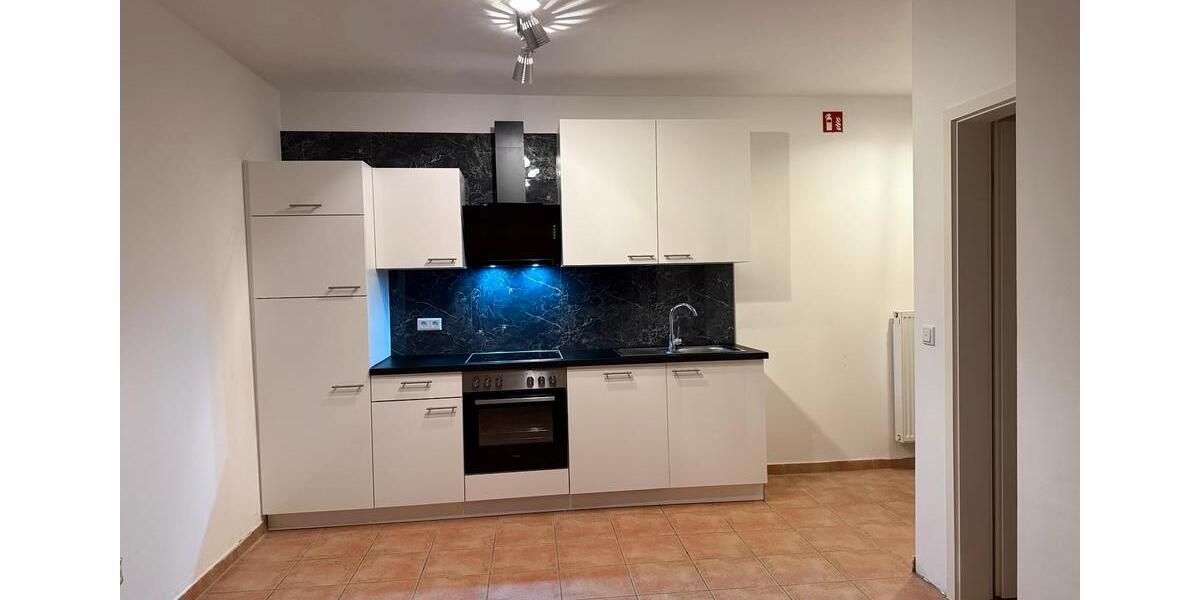 Selten: kleines Häuschen 2,5 ZimmerBüroPraxis*saniert*Terrasse zimmer