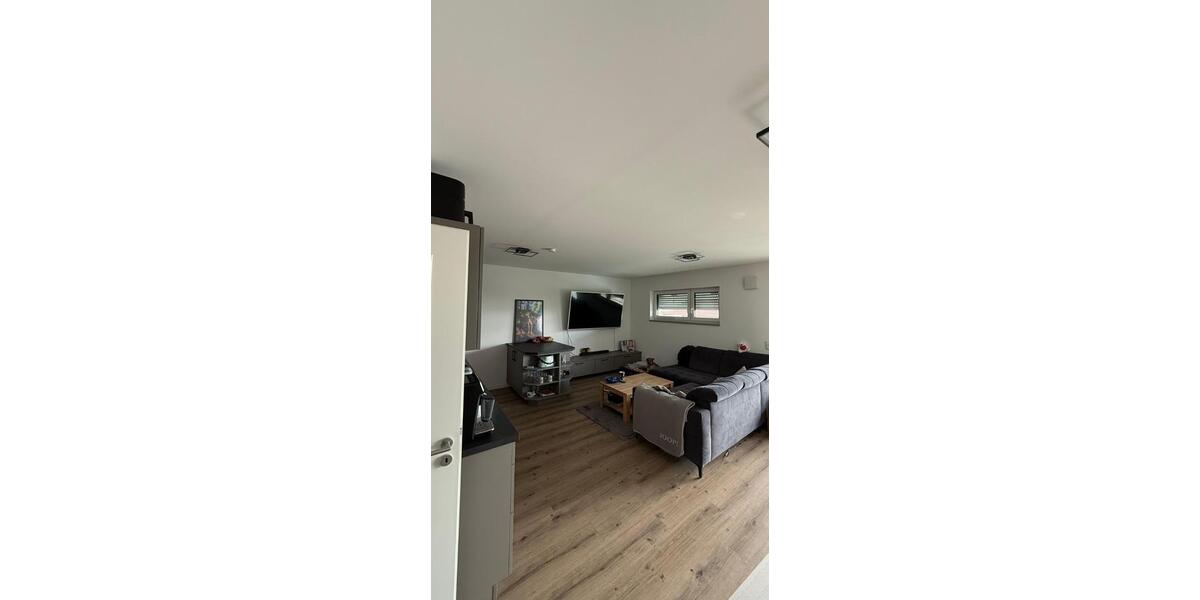 Etagenwohnung Windorf - 2 Zimmer, 68 m&sup2;, 665&euro; | Angebot:25646752